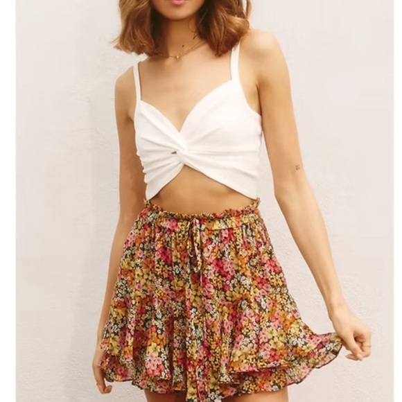 Dress Forum Floral Print Skirt with Ruffles - Picture 2 of 6